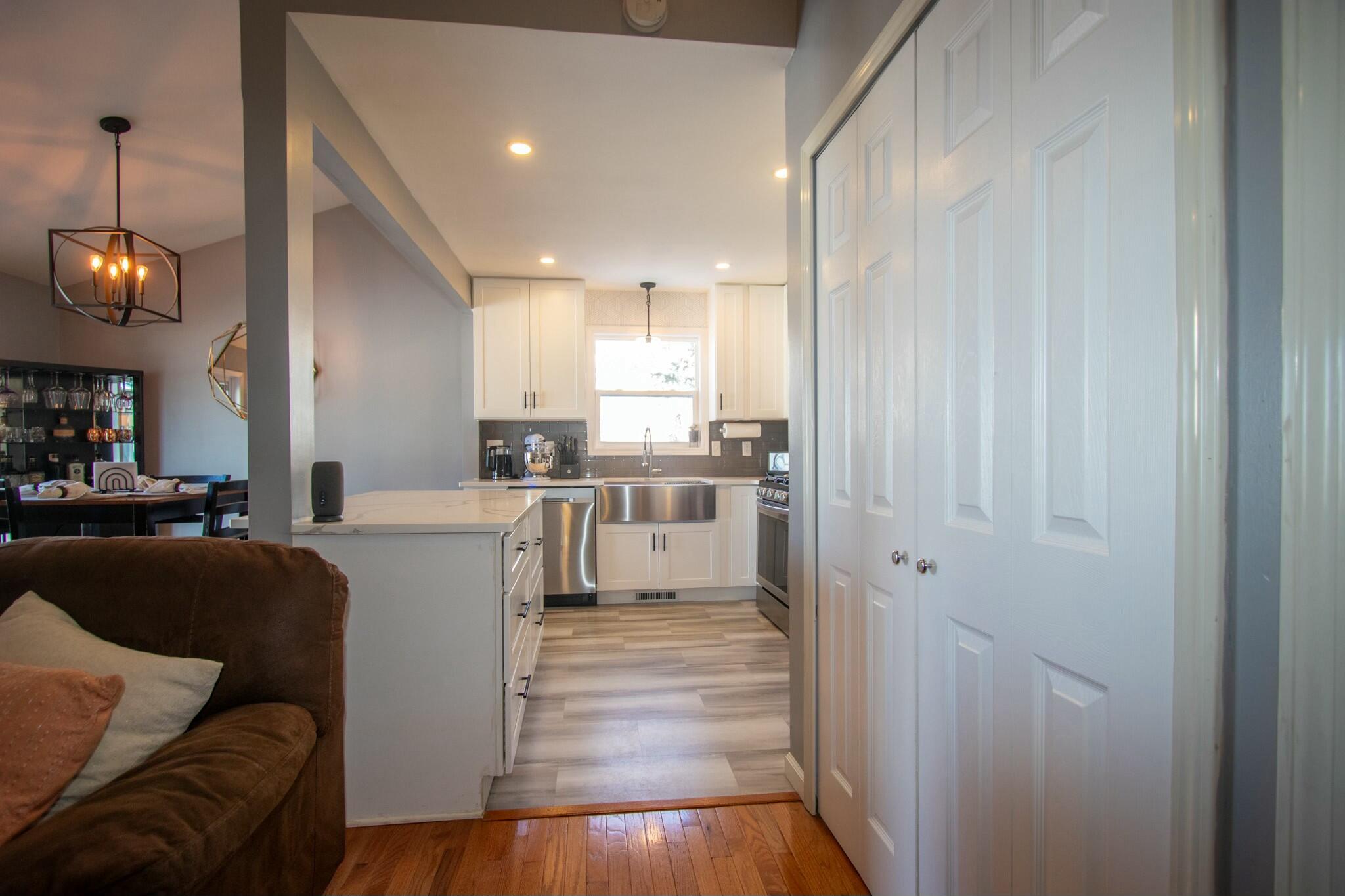 524 B Robyn Road Valparaiso, IN 46385 - Photo 6 of 22 2048x1365