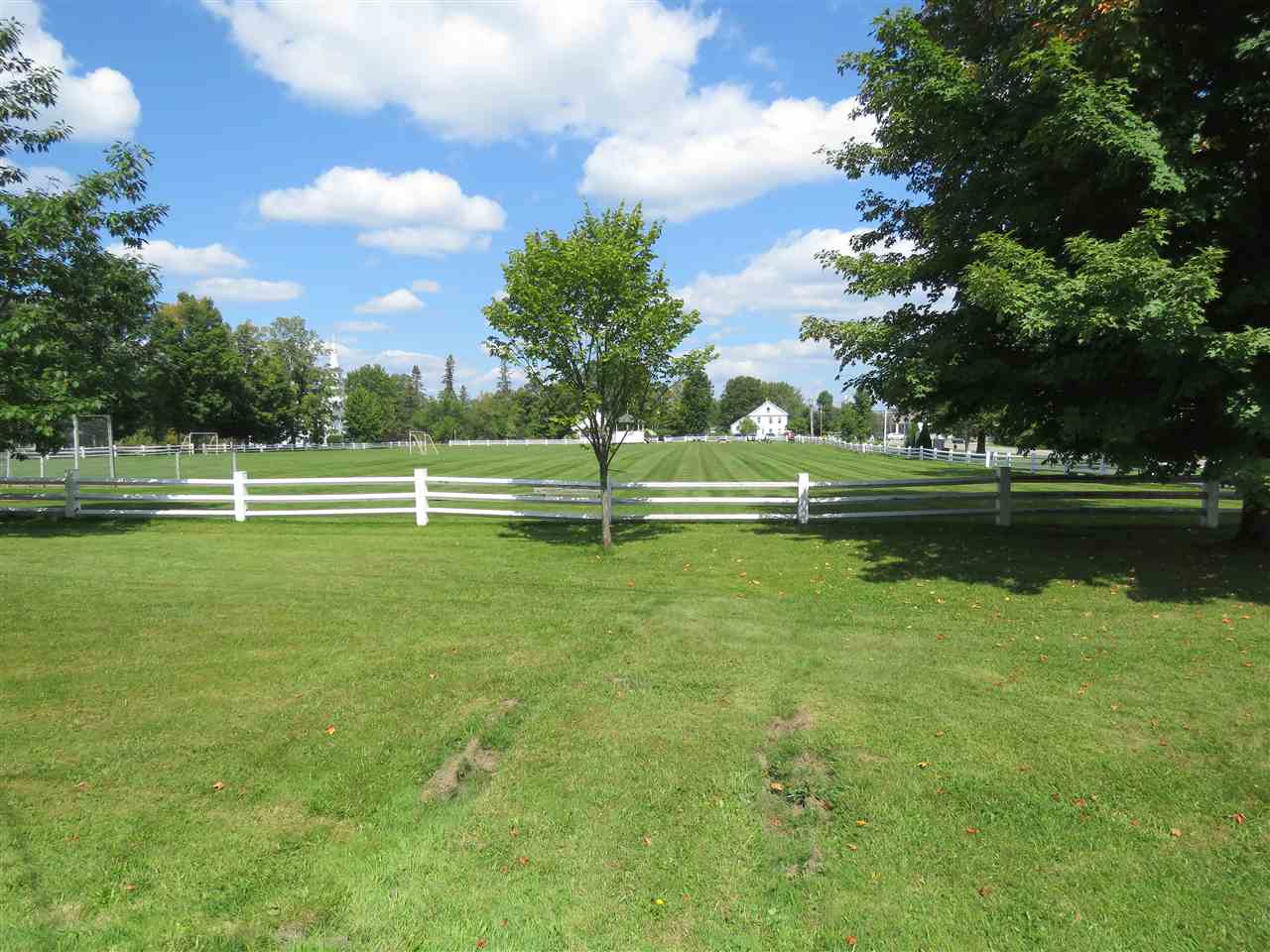 41 Common Loop Craftsbury, VT 05827 - Photo 6 of 36