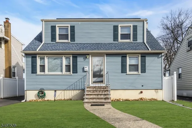 $2,500 | 724 East Scott Avenue, Rahway, NJ 07065