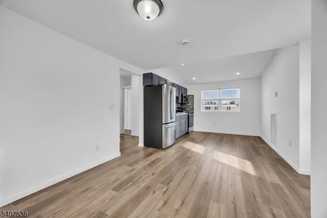 $2,500 | 724 East Scott Avenue, Rahway, NJ 07065