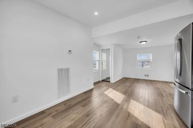 $2,500 | 724 East Scott Avenue, Rahway, NJ 07065