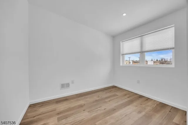 $2,500 | 724 East Scott Avenue, Rahway, NJ 07065