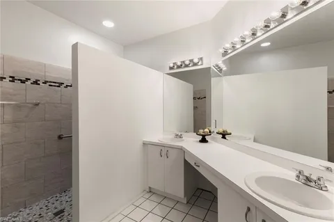 $289,900 | 3745 Fieldstone Boulevard, Unit 1102, Naples, FL 34109