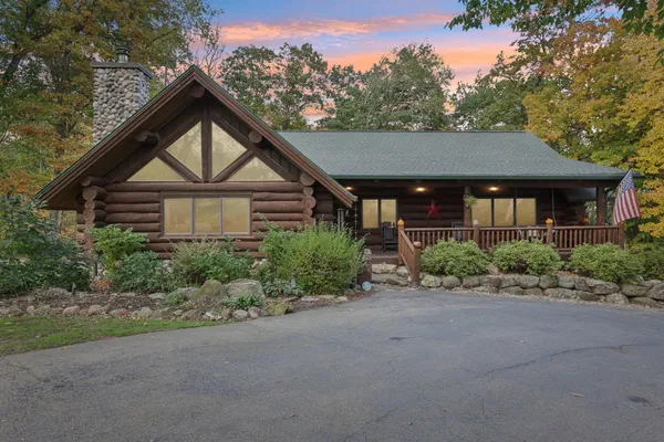 $725,000 | W10124 Giese, Portage, WI 53901