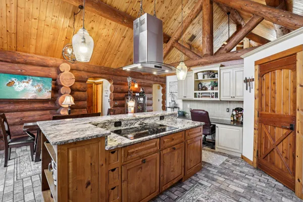 $724,000 | W10124 Giese, Portage, WI 53901