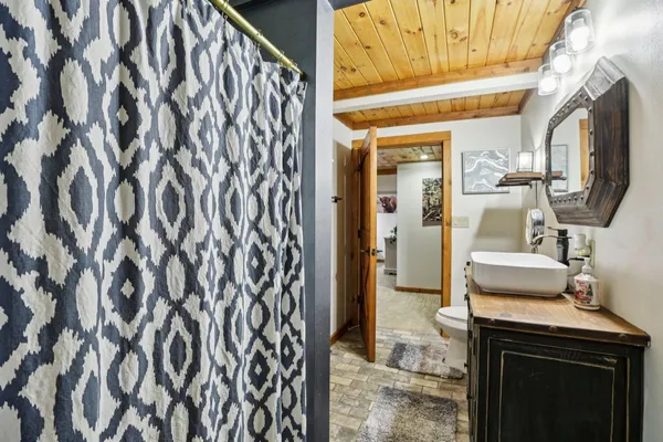 $724,000 | W10124 Giese, Portage, WI 53901