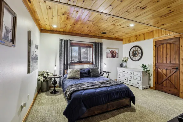 $724,000 | W10124 Giese, Portage, WI 53901