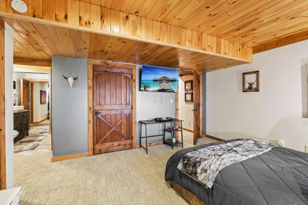 $724,000 | W10124 Giese, Portage, WI 53901