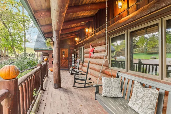 $724,000 | W10124 Giese, Portage, WI 53901