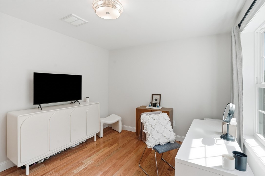 72 Wilbur Road Lincoln, RI 02865 - Photo 34 of 46 Bedroom #3