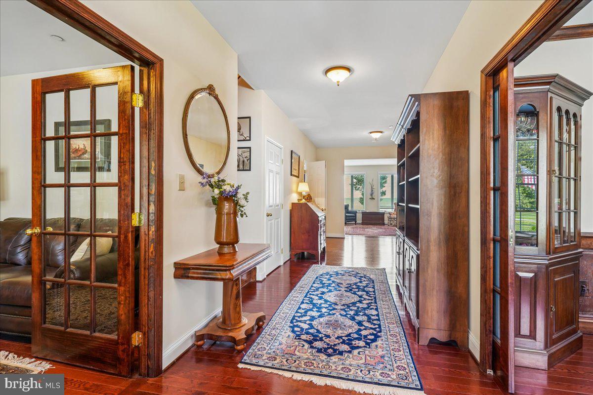 12195 Potomac View Road Newburg, MD 20664 - Photo 7 of 91 Foyer