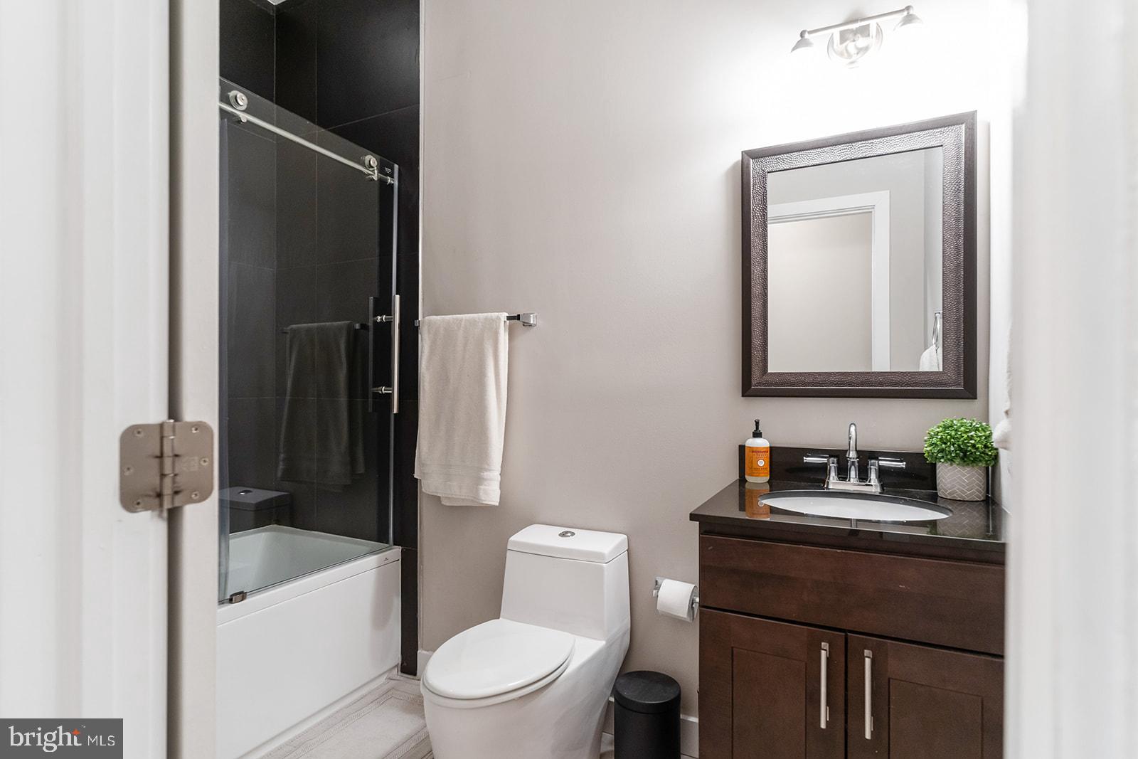 1636 Ridge Avenue, Unit 1 Philadelphia, PA 19130 - Photo 21 of 37 Gallery Image 21
