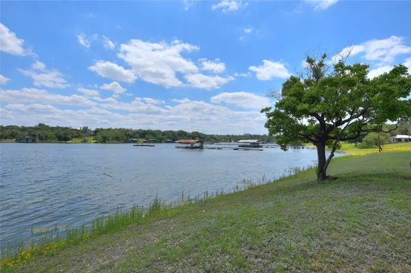 $2,500 | 16013 Edwards Drive, Austin, TX 78734