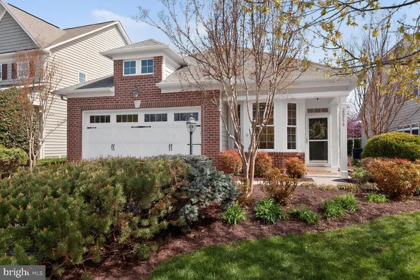 $740,000 | 20598 Crescent Pointe Place, Ashburn, VA 20147