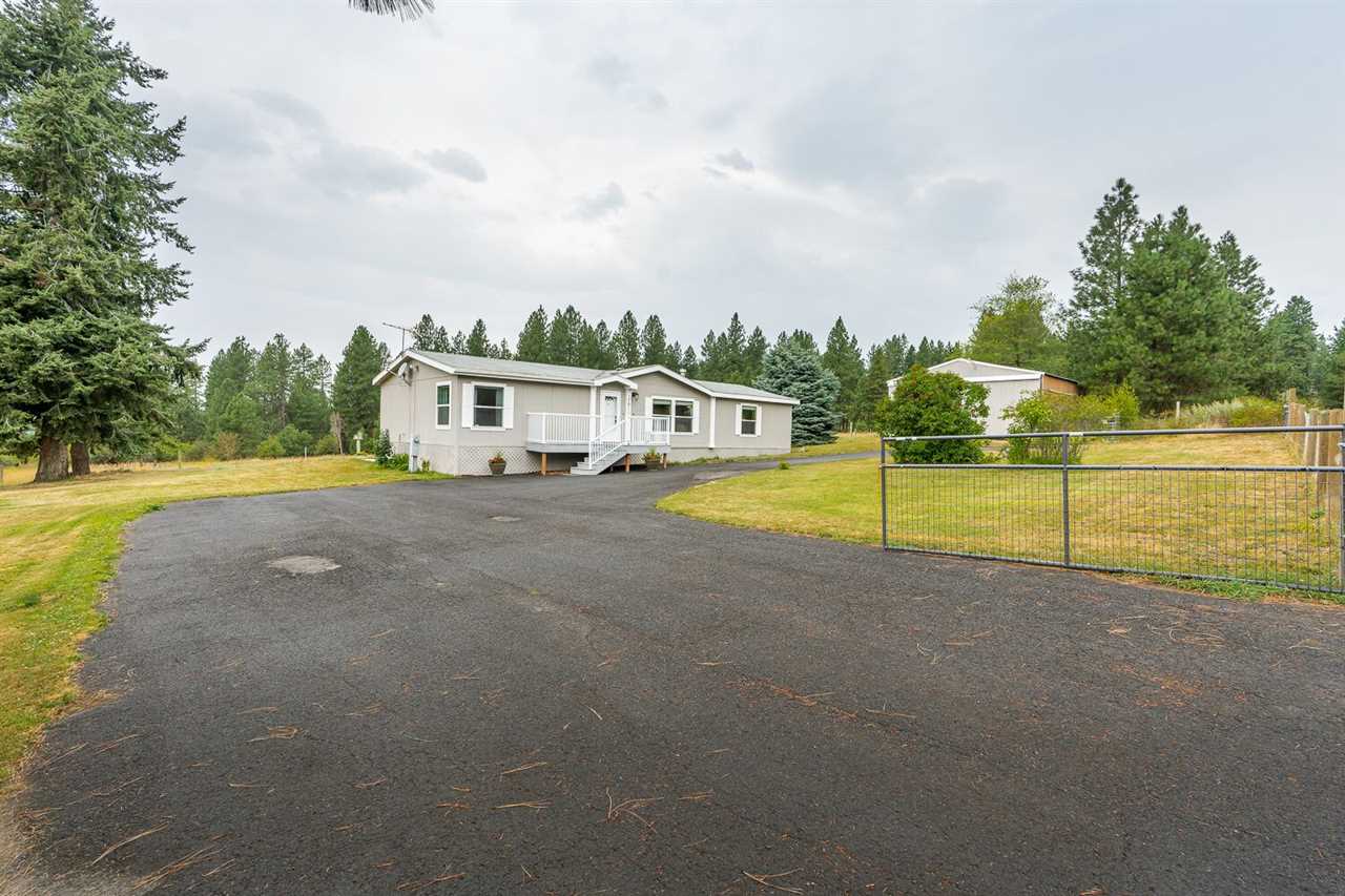 17911 North Hardesty Road Colbert, WA 99005 - Photo 1 of 20 Gallery Image 1