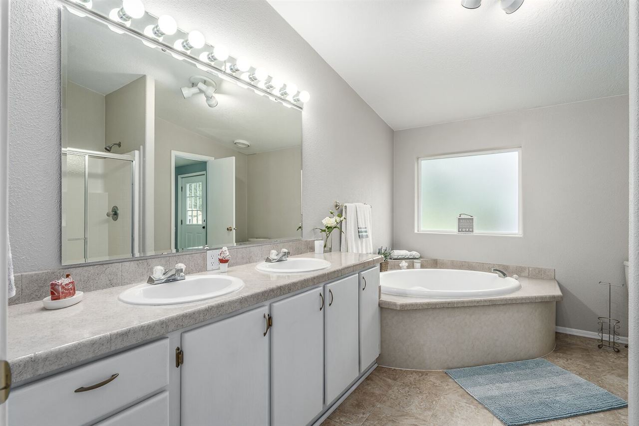 17911 North Hardesty Road Colbert, WA 99005 - Photo 11 of 20 Gallery Image 11