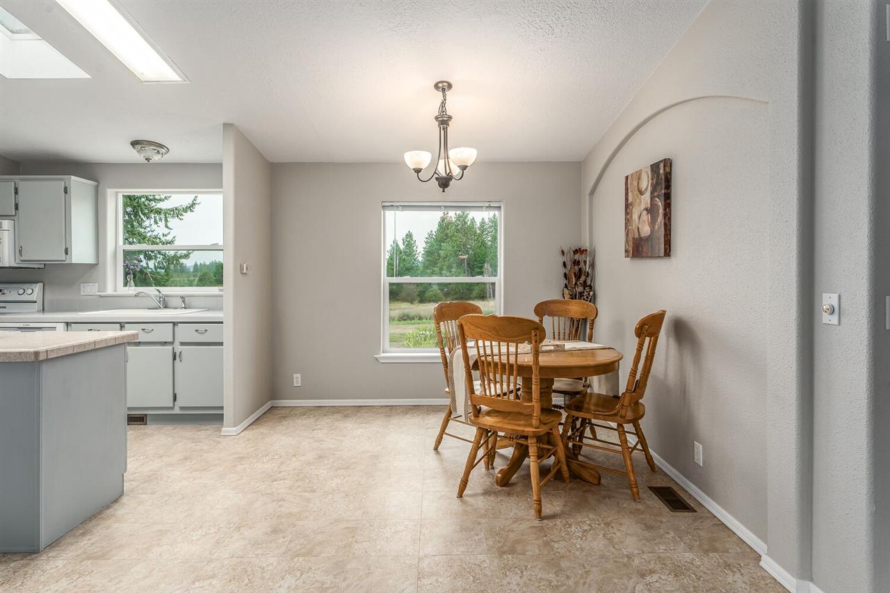 17911 North Hardesty Road Colbert, WA 99005 - Photo 5 of 20 Gallery Image 5