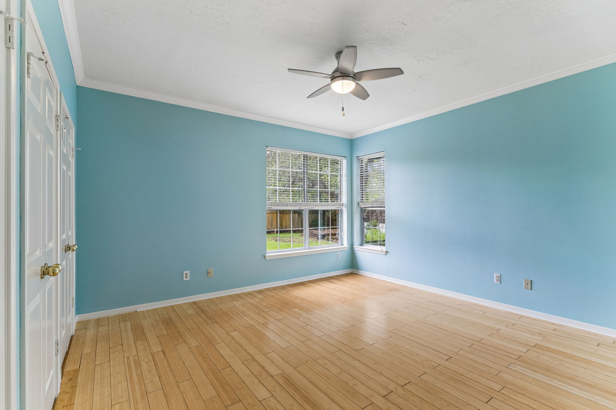 10400 O'Rourk Lane Austin, TX 78739 - Photo 11 of 33 a view of an empty room with a window