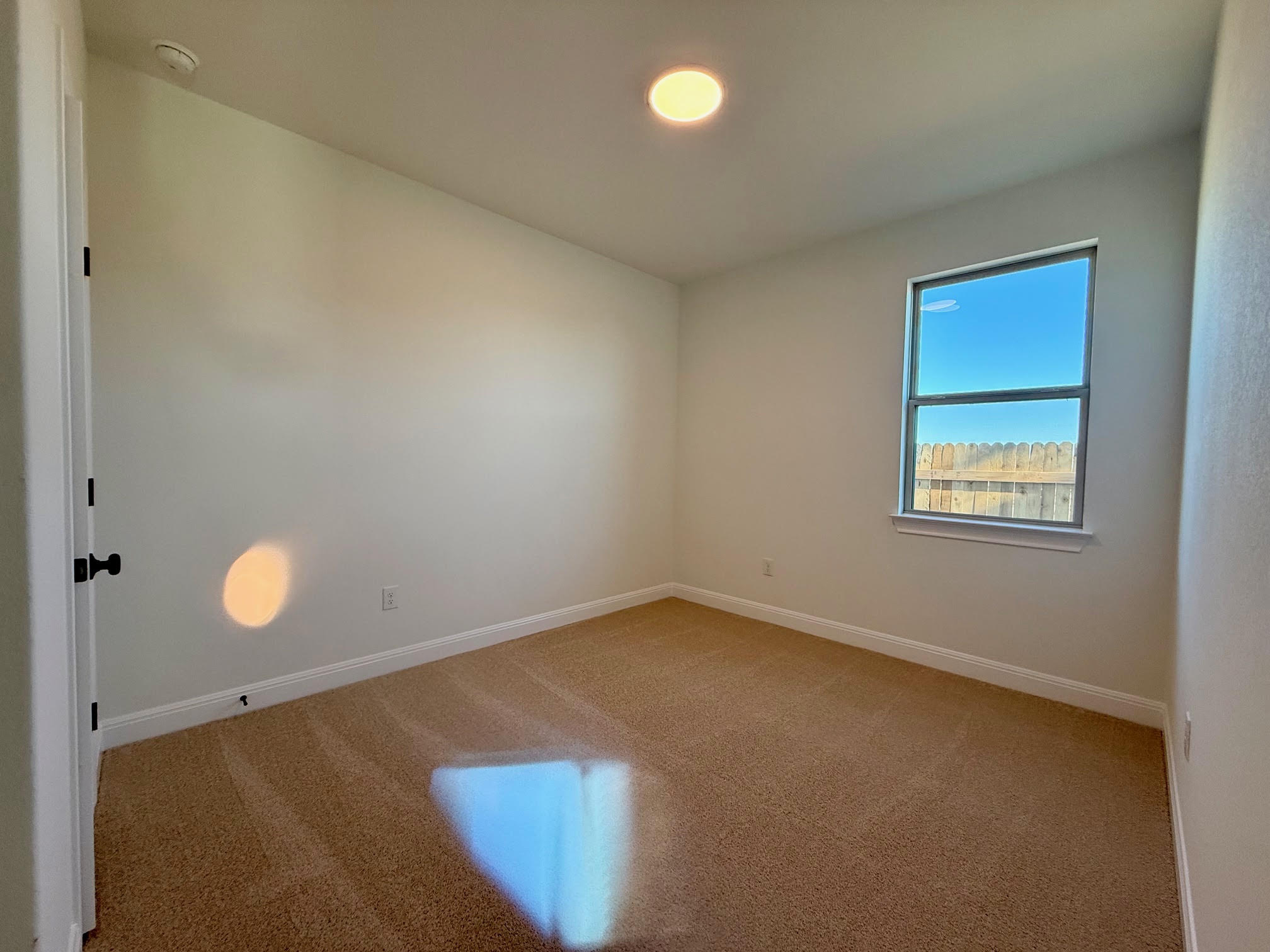 332 Glocken Lane Kyle, TX 78640 - Photo 19 of 27 an empty room with a window