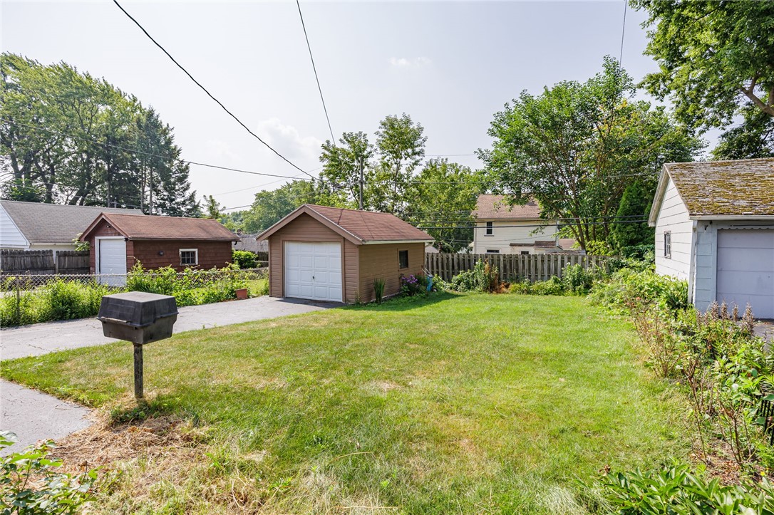 121 Harwick Road Irondequoit, NY 14609 - Photo 32 of 34