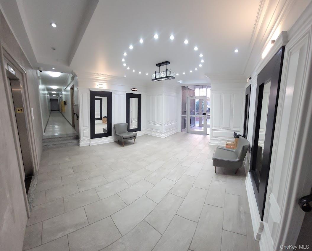 141-60 84th Road, Unit 4H Queens, NY 11435 - Photo 3 of 16 Gallery Image 3