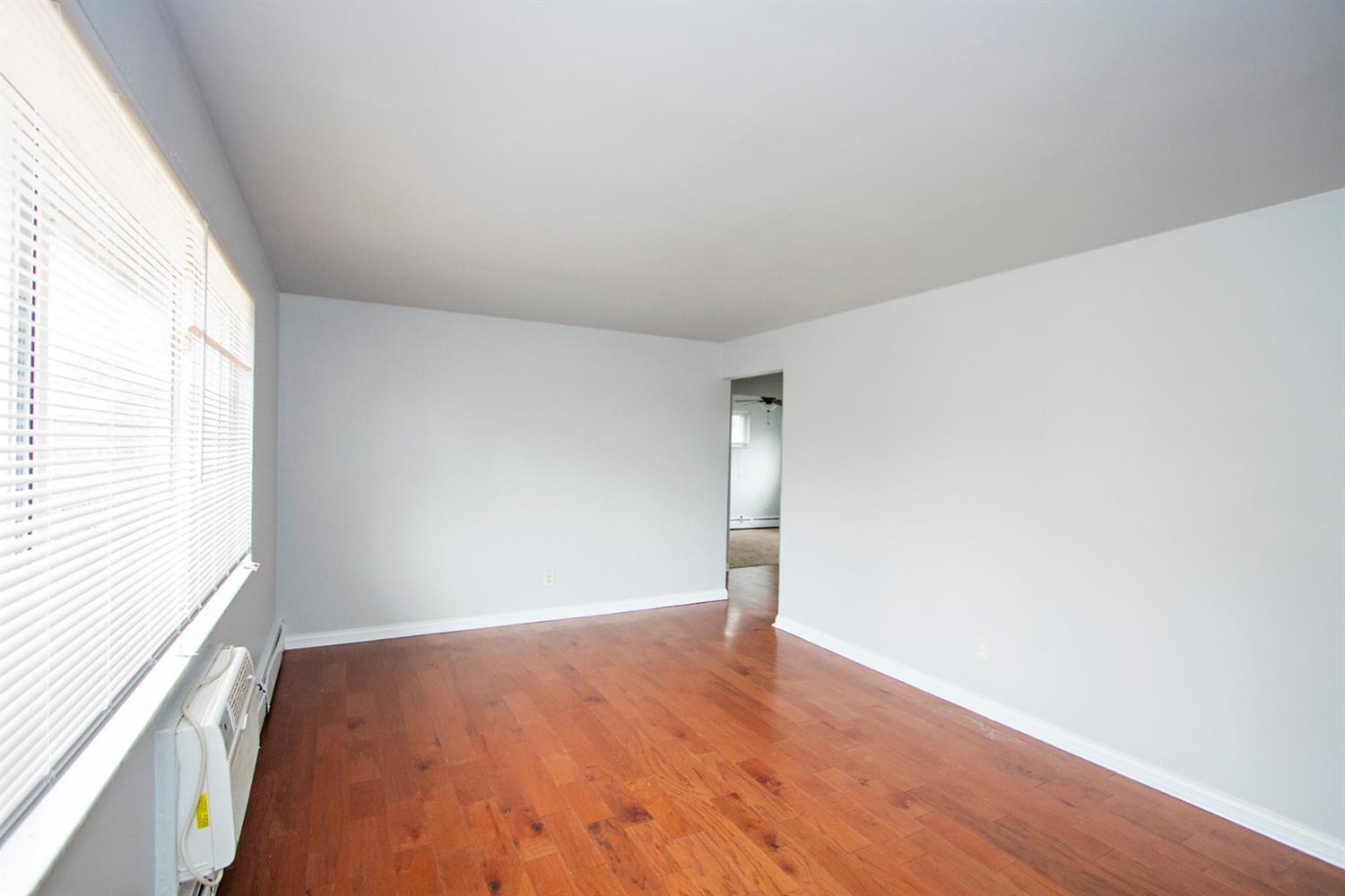 2302 Galbraith Road, Unit D3 Cincinnati, OH 45239 - Photo 3 of 23