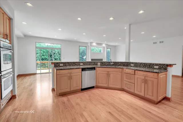 $1,600,000 | 3550 Ari Drive West, Glenview, IL 60026