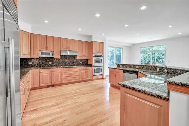 $1,600,000 | 3550 Ari Drive West, Glenview, IL 60026