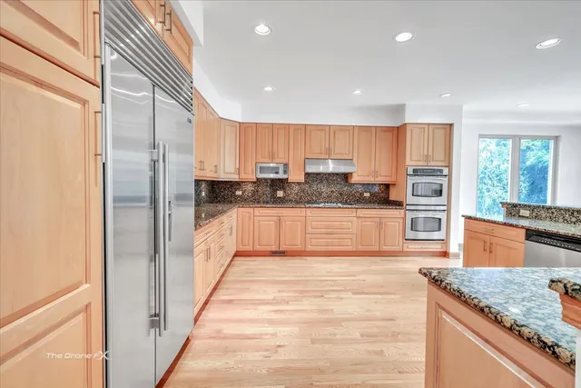 $1,600,000 | 3550 Ari Drive West, Glenview, IL 60026