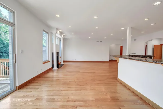 $1,600,000 | 3550 Ari Drive West, Glenview, IL 60026