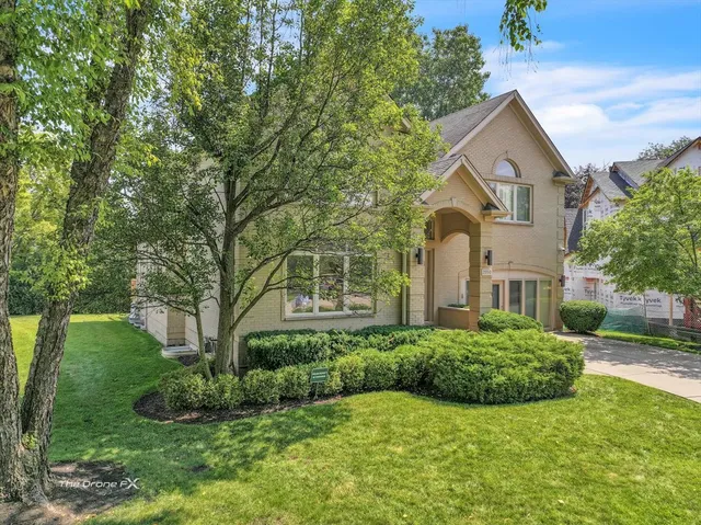 $1,600,000 | 3550 Ari Drive West, Glenview, IL 60026