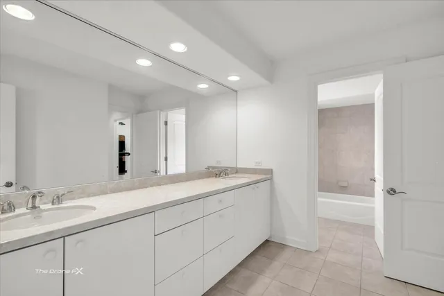 $1,600,000 | 3550 Ari Drive West, Glenview, IL 60026