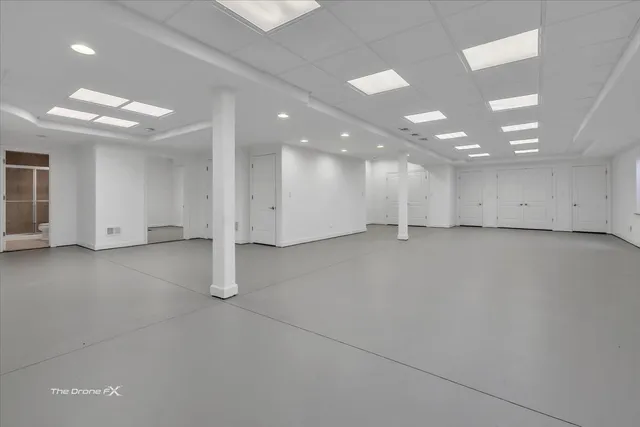 $1,600,000 | 3550 Ari Drive West, Glenview, IL 60026