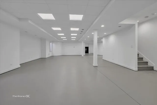 $1,600,000 | 3550 Ari Drive West, Glenview, IL 60026