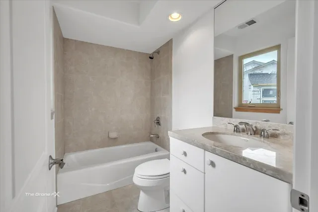 $1,600,000 | 3550 Ari Drive West, Glenview, IL 60026