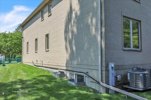 $1,600,000 | 3550 Ari Drive West, Glenview, IL 60026