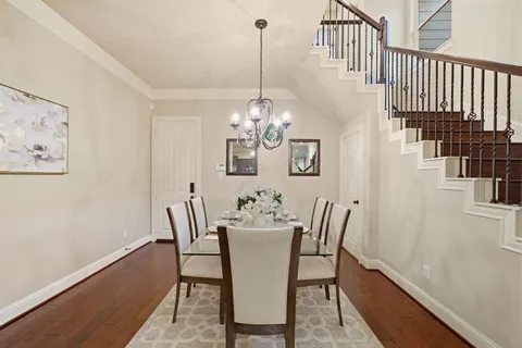 $539,000 | 5539 Kiam Street, Houston, TX 77007