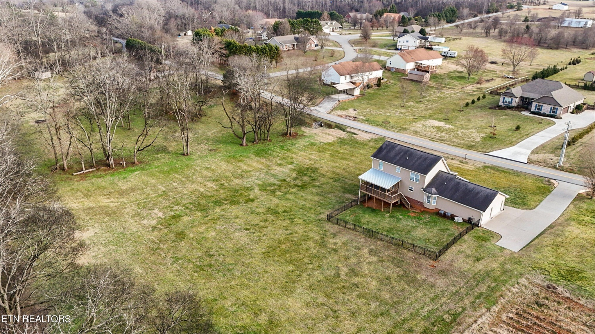 535 Doc Norton Road Walland, TN 37886 - Photo 3 of 44 Gallery Image 3