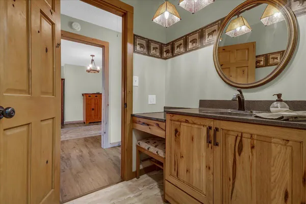 $699,900 | 45417 15th Avenue, Bloomingdale, MI 49026