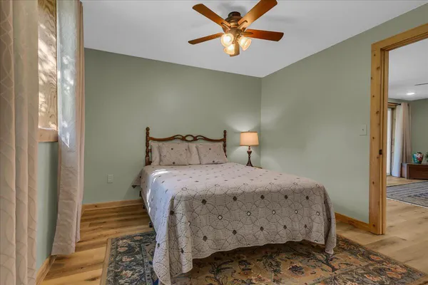 $699,900 | 45417 15th Avenue, Bloomingdale, MI 49026