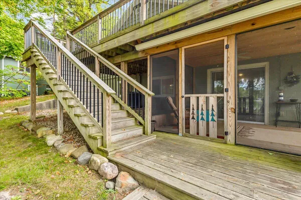 $699,900 | 45417 15th Avenue, Bloomingdale, MI 49026