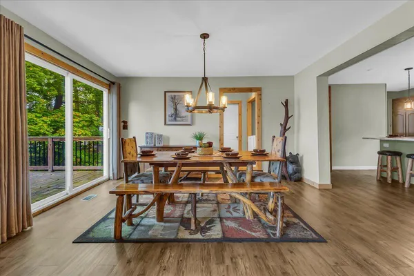 $699,900 | 45417 15th Avenue, Bloomingdale, MI 49026