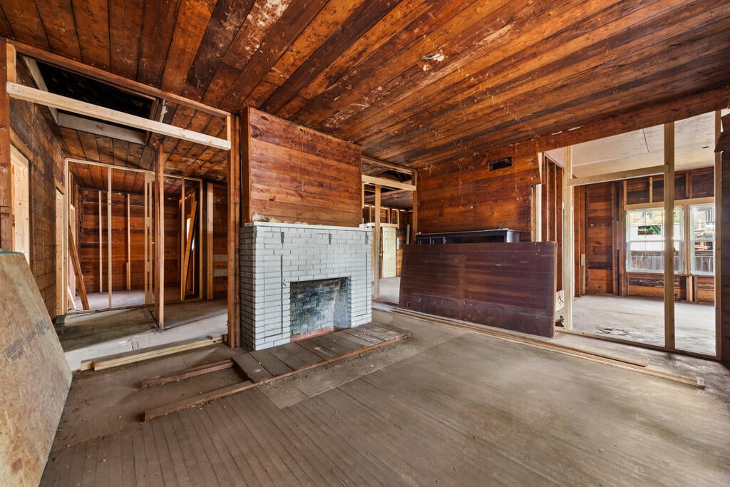 509 Crockett Road Palestine, TX 75801 - Photo 5 of 29 Gallery Image 5