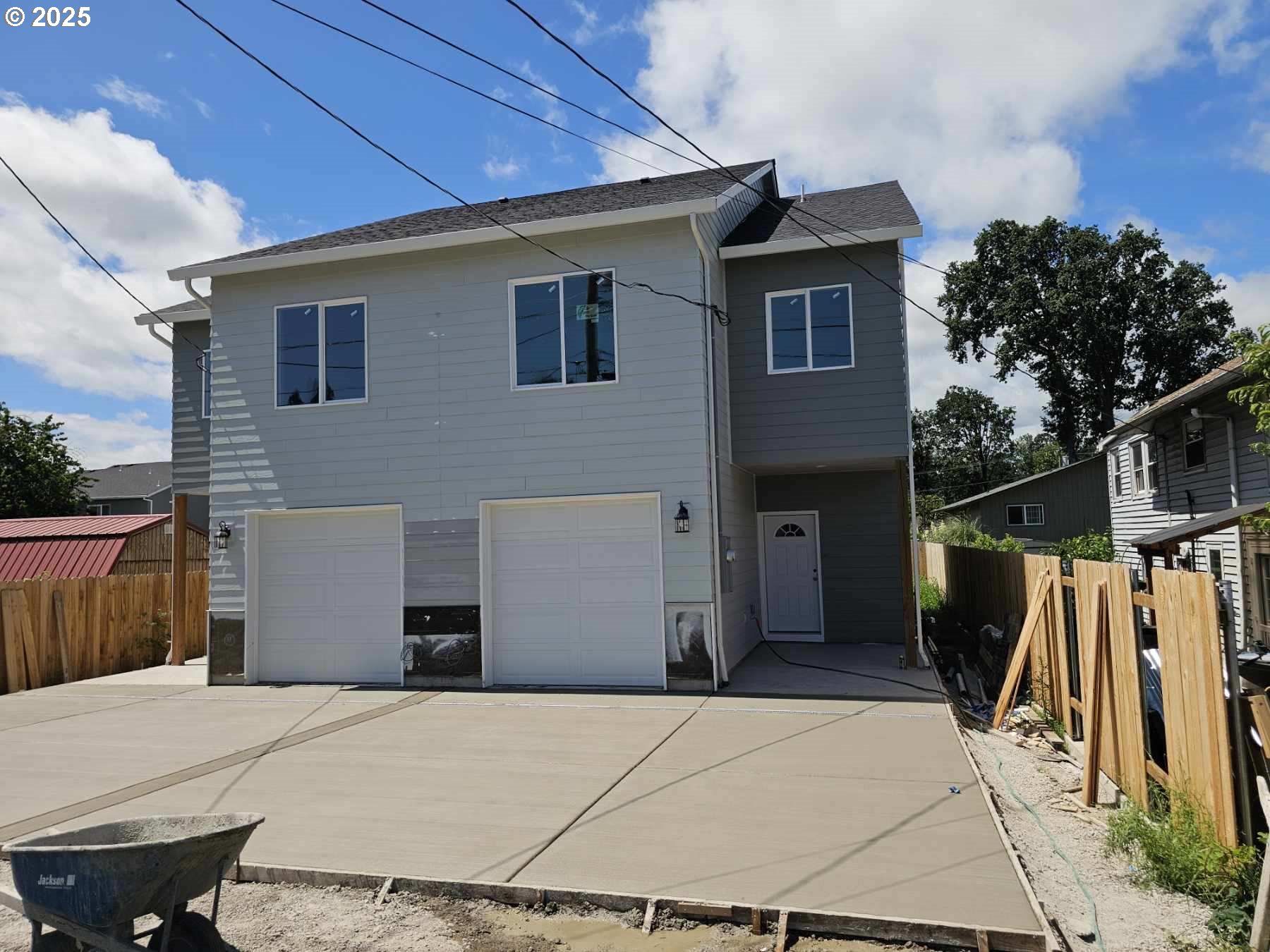 453 North 12th Street St. Helens, OR 97051 - Photo 2 of 9