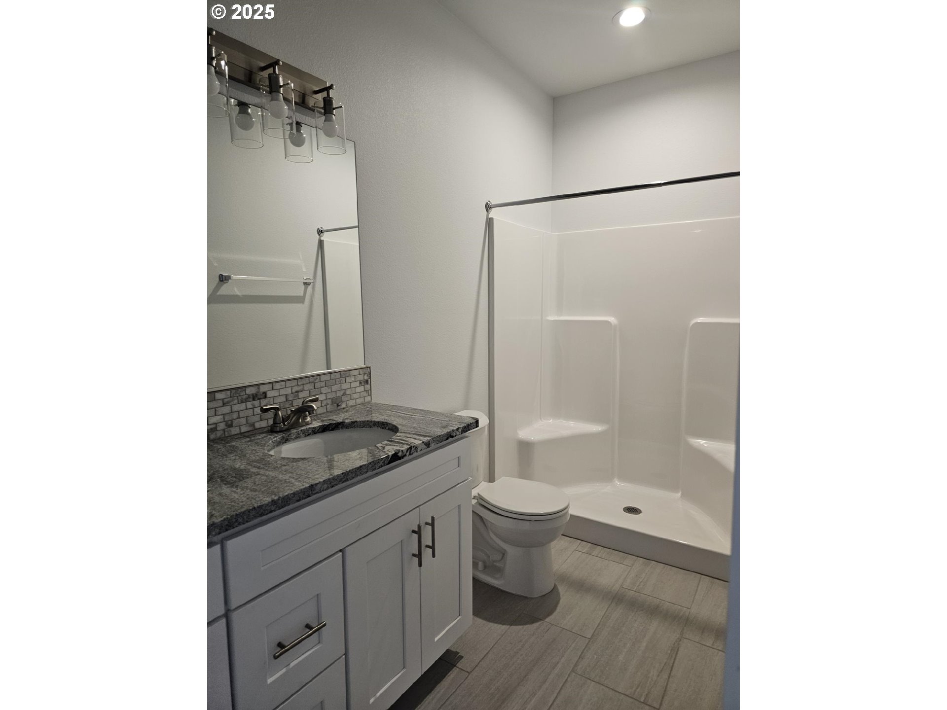 453 North 12th Street St. Helens, OR 97051 - Photo 8 of 9