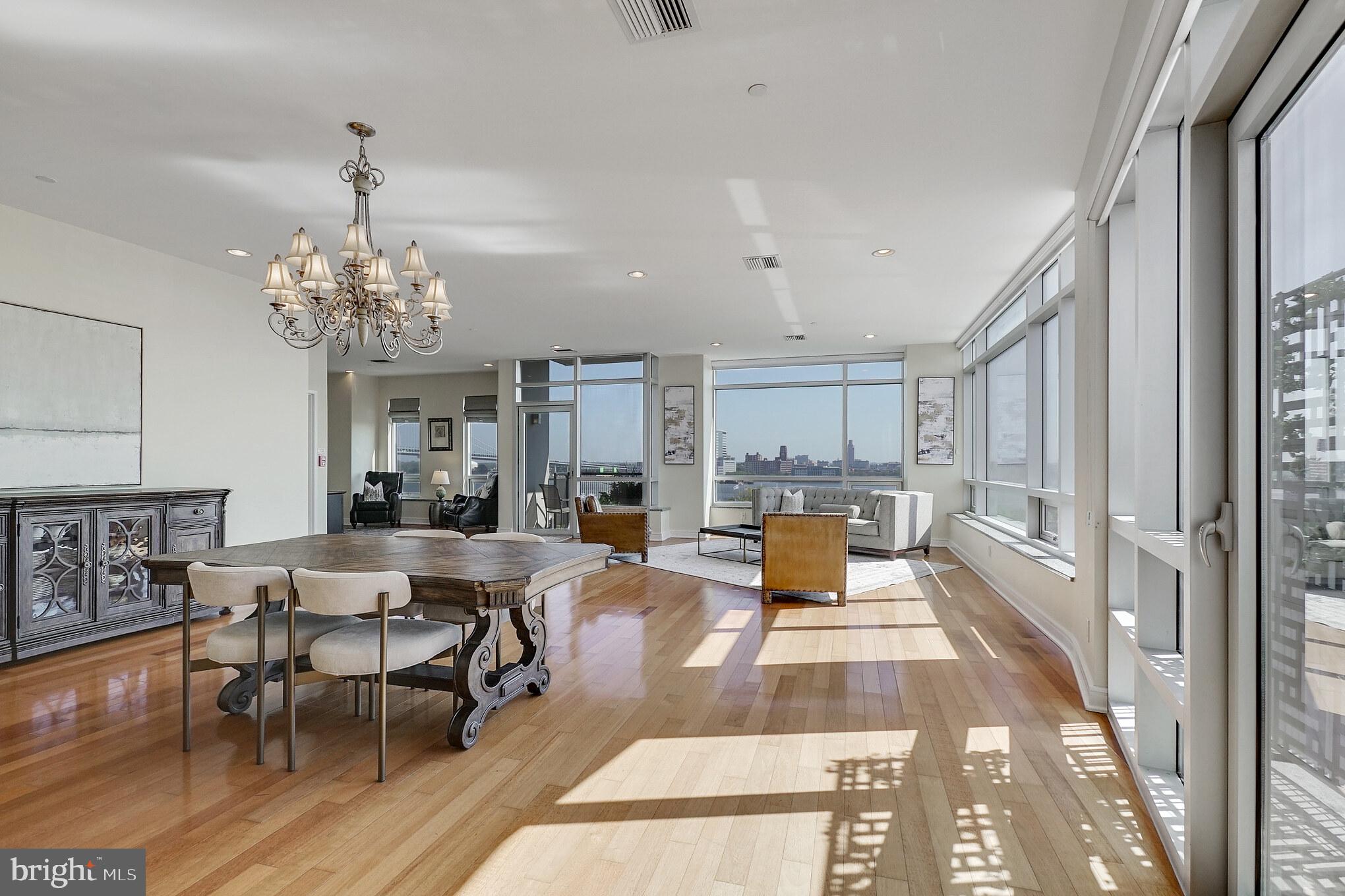 110 South Front Street, Unit 600 Philadelphia, PA 19106 - Photo 3 of 38