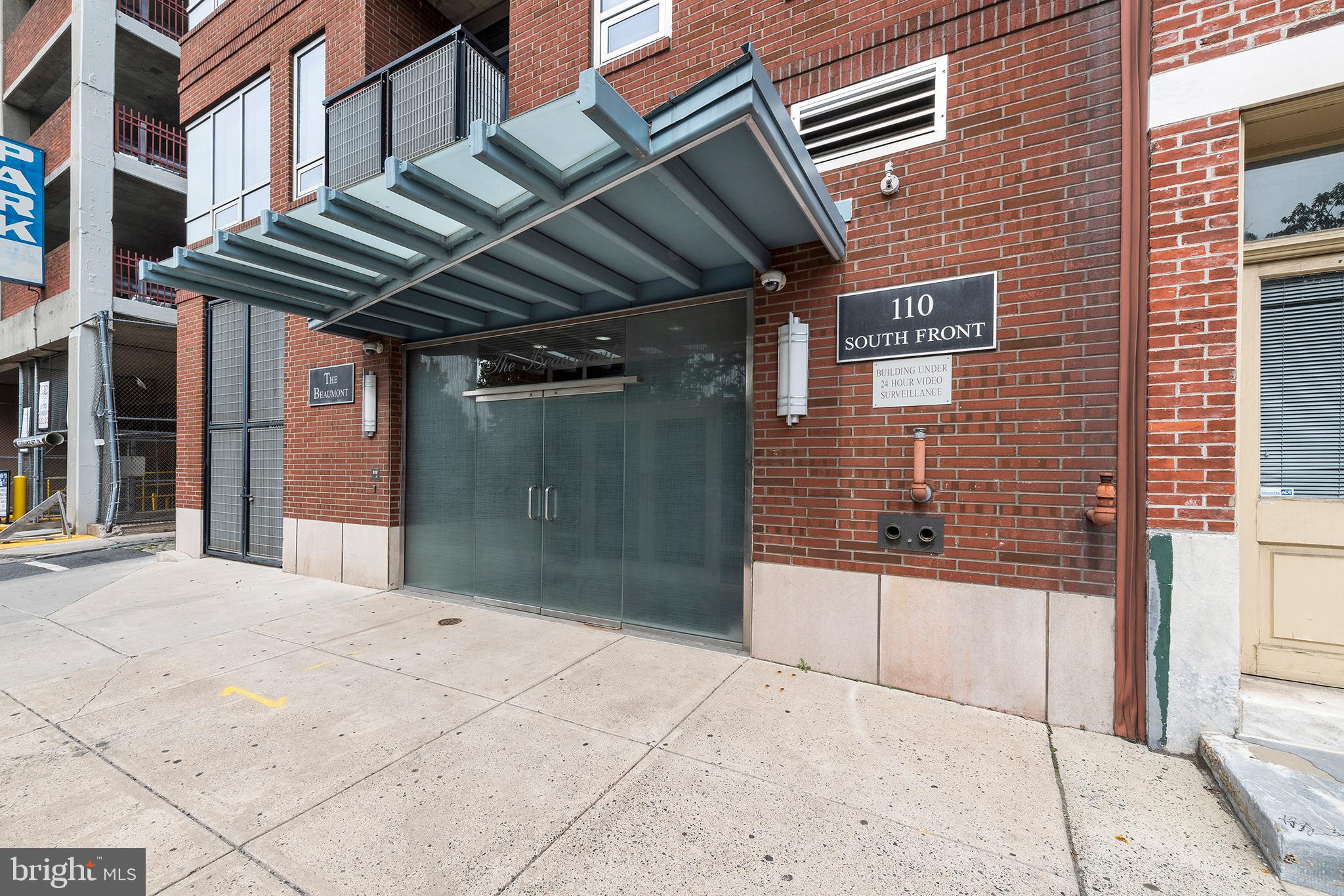 110 South Front Street, Unit 600 Philadelphia, PA 19106 - Photo 24 of 38 Building Entrance