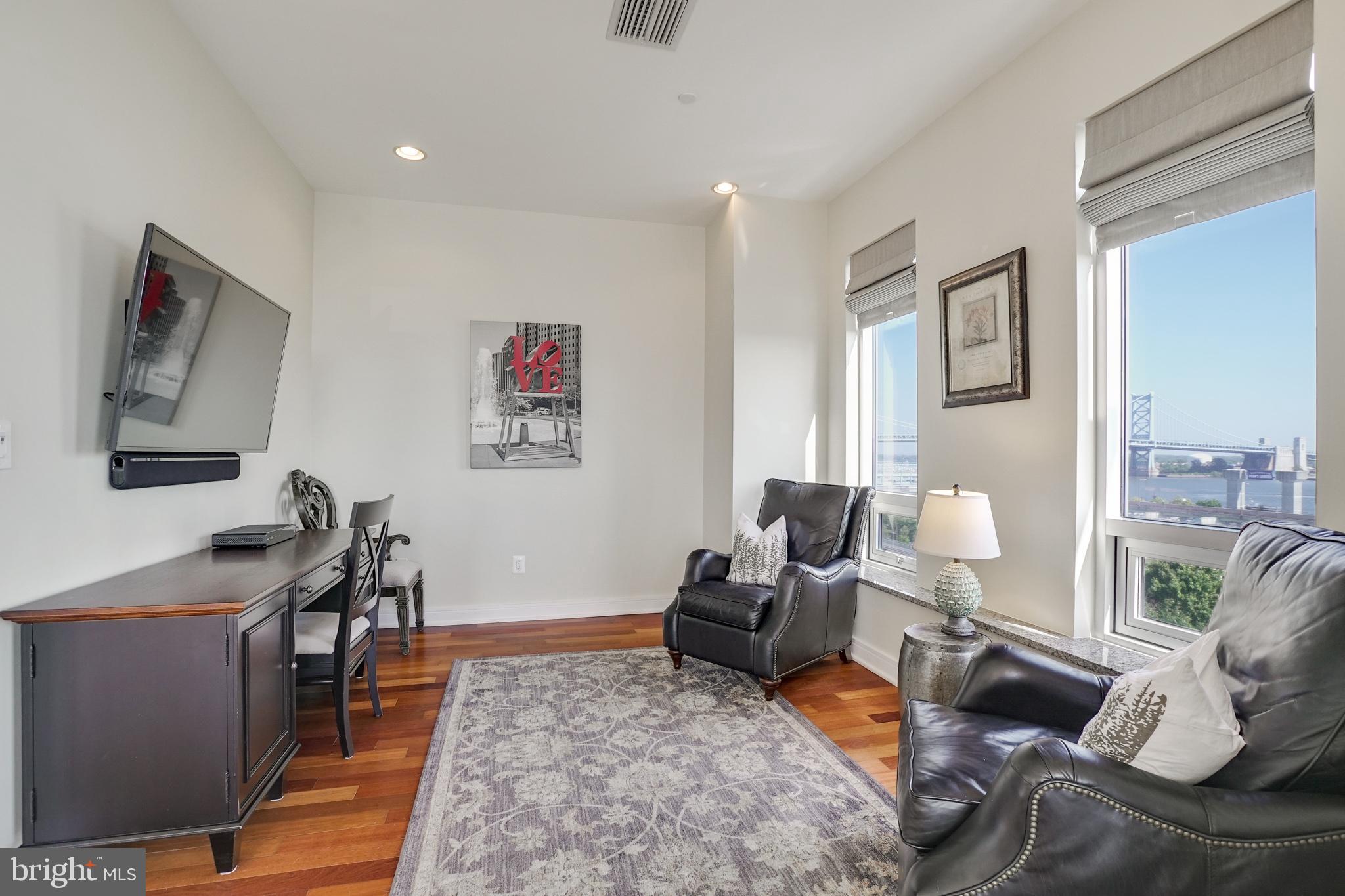110 South Front Street, Unit 600 Philadelphia, PA 19106 - Photo 7 of 38