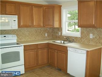 19 Malvern Road Newark, DE 19713 - Photo 2 of 12