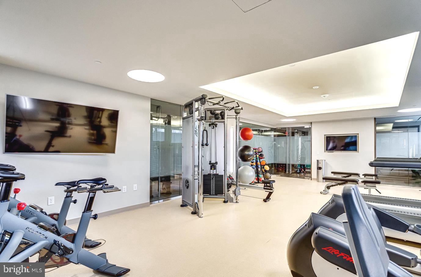 2501 M Street Northwest, Unit 207 Washington, DC 20037 - Photo 22 of 30 a view of a room with gym equipment